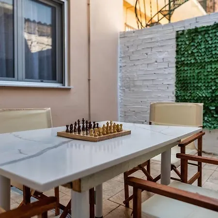 Aphrodites Place Messíni