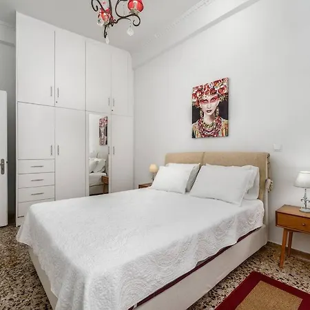 Aphrodites Place Apartment