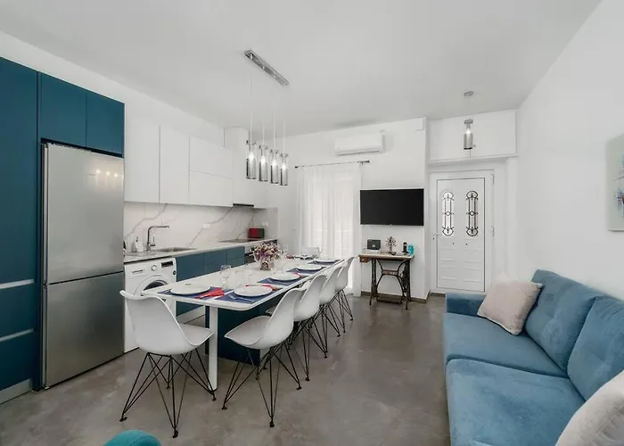 아파트 Aphrodites Place Messíni