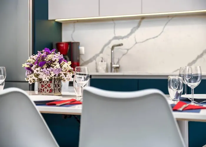 아파트 Aphrodites Place Messíni