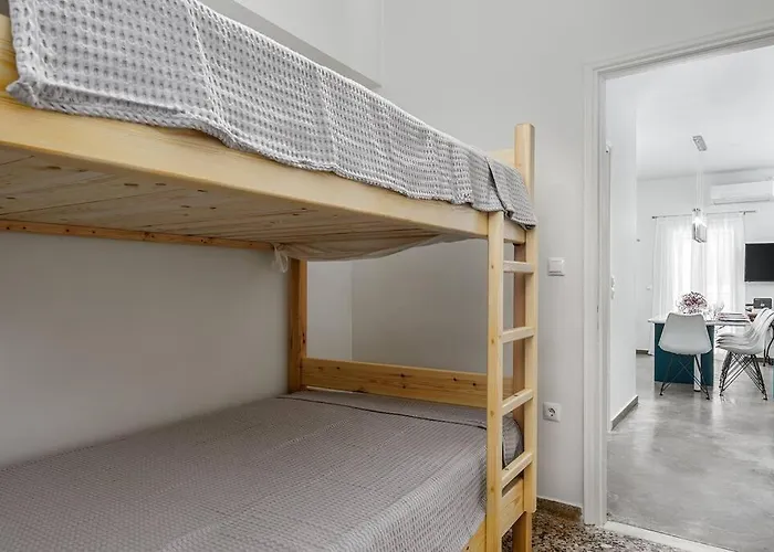 Aphrodites Place * Messíni